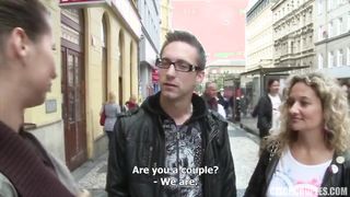 Amatőr pár pénzért kefél