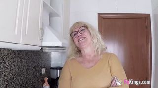 Tini srác és a szexéhes nagymama