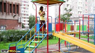 Amatőr orosz tini lányt kefélnek