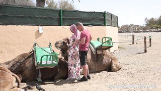 Nagy cicis arab lány kefélése