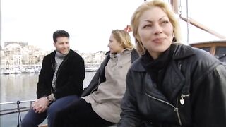 Sophie Evans és Monique Covet négyesben szexel