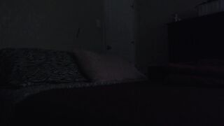 Tini lány pornóra peckezik