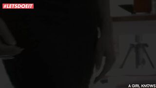 Fiatal szexi tini lányok kényeztetik egymást