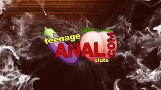 Emily Willis hardcore anál szexe