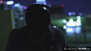 BlackedRaw - Mazzy Grace élvezi a nagy faszt