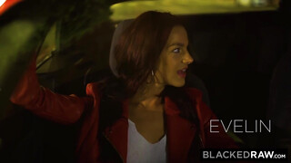 BlackedRaw - Evelin Stone élvezi a nagy faszt
