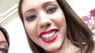 Legalporno - Alysa és Aspen popóba kefélve