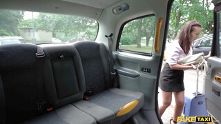 Fake Taxi  - Nagy cicis fiatal lány meghágva