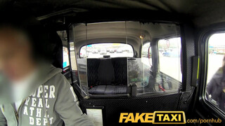 FakeTaxi - cuki lány nagy seggel megfizet