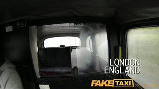 FakeTaxi - vörös rövid hajú csajszi szúk puncija