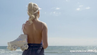 Private.com - Angelika Grays popsiba kefélve