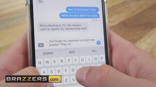 Brazzers - Alexis Fawx a nagy keblű nevelő anya