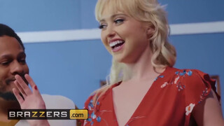 Brazzers - Chloe Cherry és a fotós srác