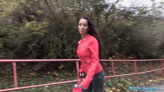 Public Agent - Nagy cicis milf és pornó ügynök