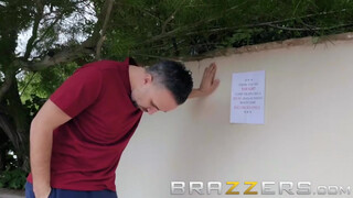 Brazzers - Nina Elle a kurva katona lány