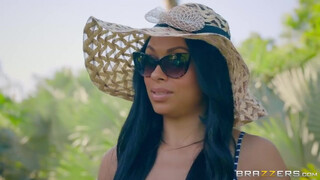 Bethany Benz a szexkedvelő latin milf - Brazzers