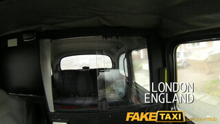 FakeTaxi - telt fekete hajú lány pénzért mindent bevállal