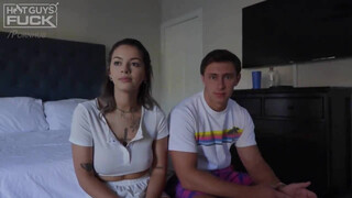 Nagy seggű tini csaj és a pasija - Hot Guys Fuck