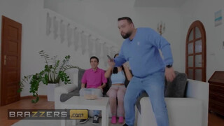 Brazzers - Jennifer Mendez tini srác faszán lovagol