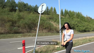 Nagy cicis tini csajszi pénzért szexel - Public Agent