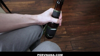 PERVNANA - Erica Lauren a fiatal dákót szereti