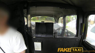 FakeTaxi - Nicola Kiss baszik a taxissal