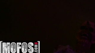 Mofos - Abella Danger halloweeni kosztümben csinálja