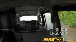 FakeTaxi - hatalmas csöcsű világos szőke bula