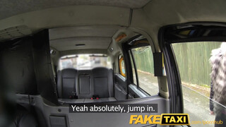 FakeTaxi - finn világos szőke csajszi kalandra vágyik