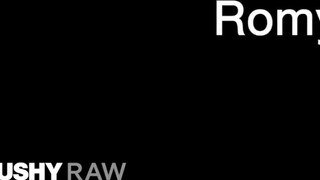 TUSHYRAW - Romy Indy a szexi latina