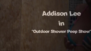 My pervy family - Adisson Lee a zuhanyban