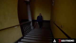21 SEXTREME - ukrán tinicsaj és a nevelő apja