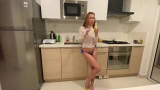 Mia rendesen megdugva
