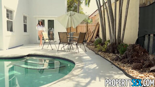 PropertySex - Violet Myers a szőrös pinás ingatlanos