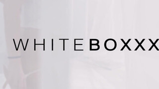 WHITEBOXXX - kikötözve nyalatja ki a pináját a csajszi