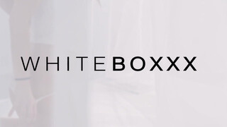 WhiteBoxxx - Lana Bell-nek nagyon szűk a pinája