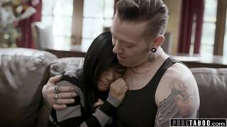 PURE TABOO - Ember Snow depressziós volt a pasija miatt