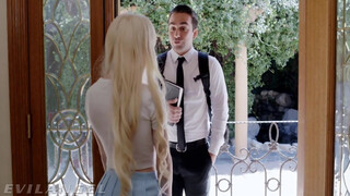 EvilAngel - Kenzie Reeves kikezd a pasival