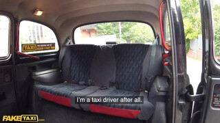 Fake Taxi - Csöcsös ausztrál milf a hátsó ülésen
