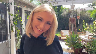 Chloe Temple kicsike szőrös pinácskája