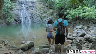 Babes - baszás a dzsungelban