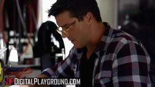 Digital Playground - Amia Maley szép nagy műmellei