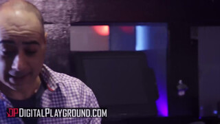 Digital Playground - Aidra Fox rendesen megkefélve