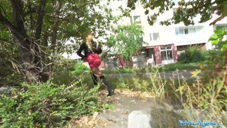 Public Agent - Anna Khara pénzért egy jót baszik