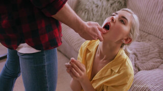 WOWGIRLS - Eva Elfie a nagy csöcsű orosz csaj