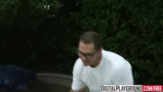 Digital Playground - Selena Rose nagy dákóval megdöngetve