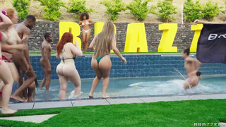 BRAZZERS - Natasha Nice és Lumi Ray a repülőn izgulnak fel