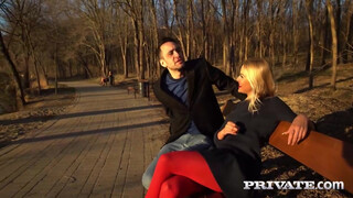Private com - Zlata Shine a dögös nagy cicis milf