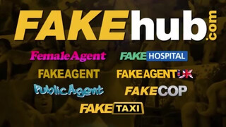 Public Agent - Csoki hajú pici cicis tini lány
