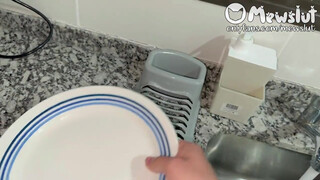 MewSlut alaposan leszívatva